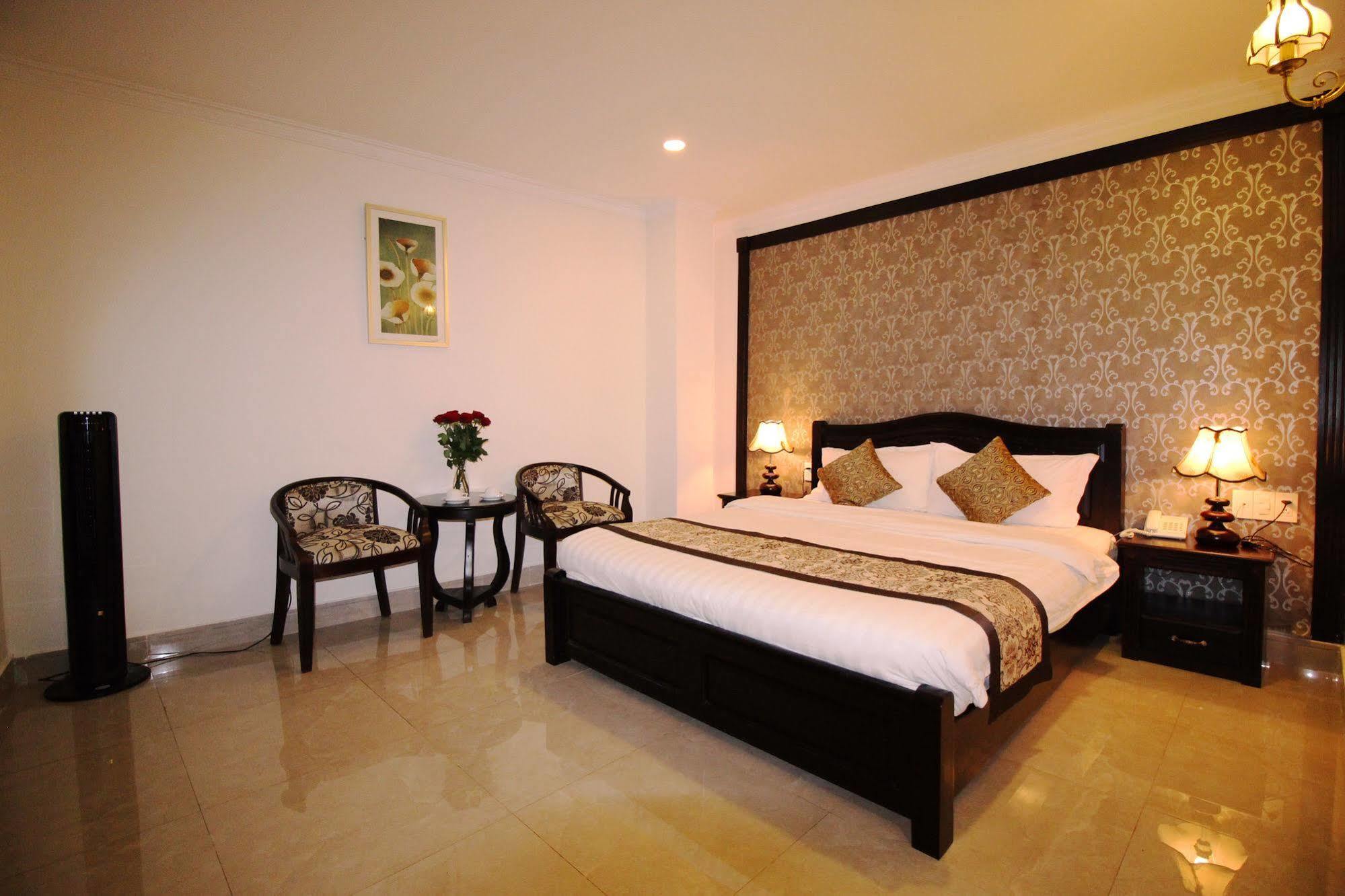 Royal Dalat Hotel Экстерьер фото
